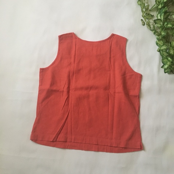 Sleeveless Linen Top - Picture 4 of 5